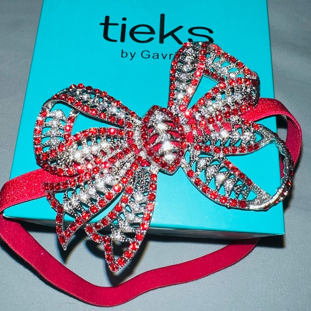 Tieks Limited Edition Red Bow topper